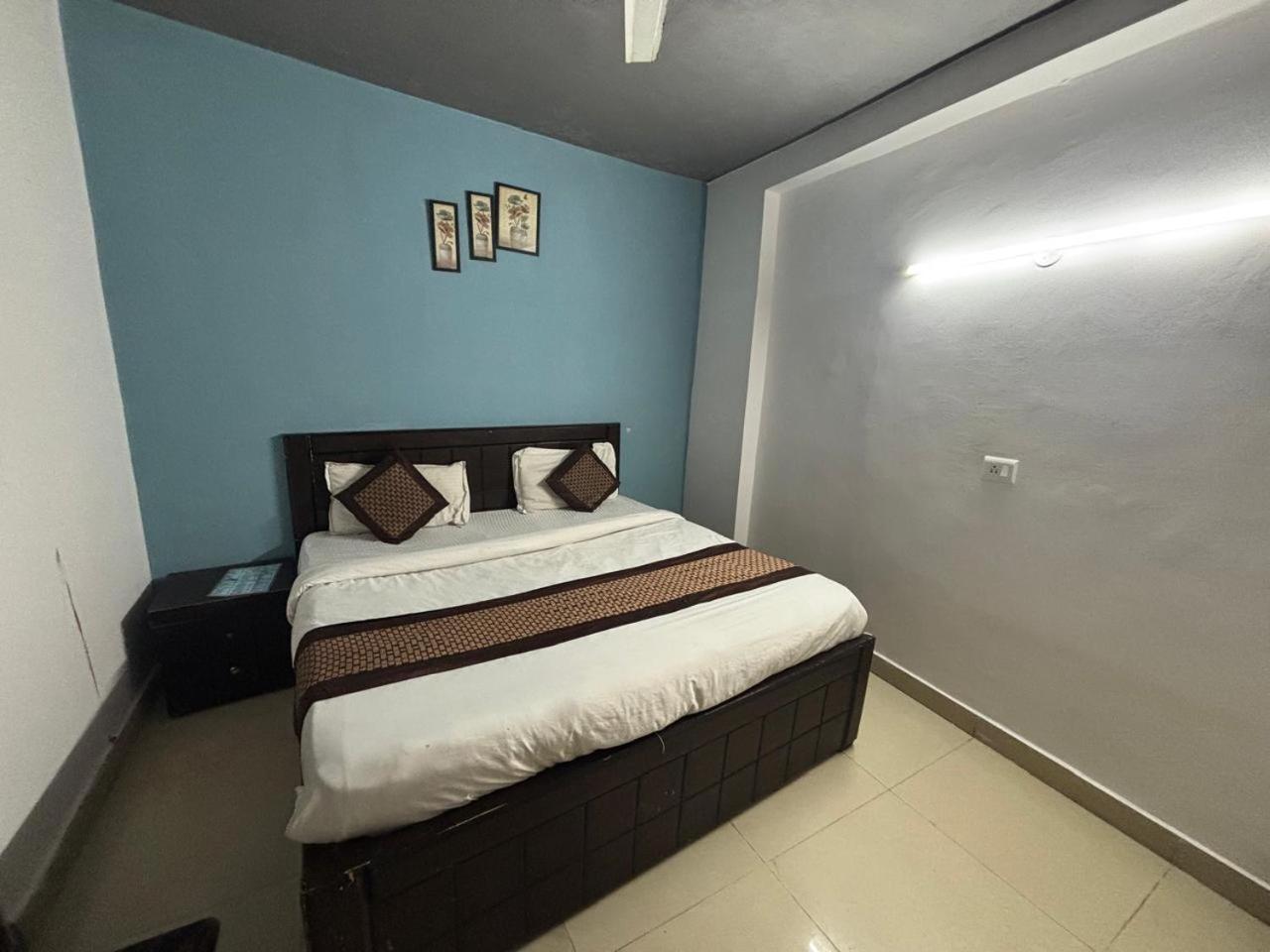 Royal Luxury In Hauz Khas * New Delhi