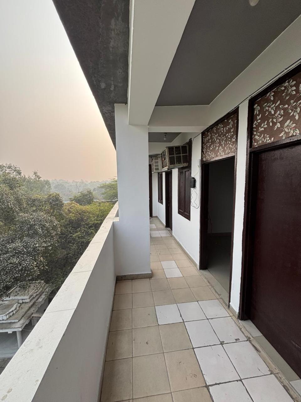 Royal Luxury In Hauz Khas Hotel New Delhi