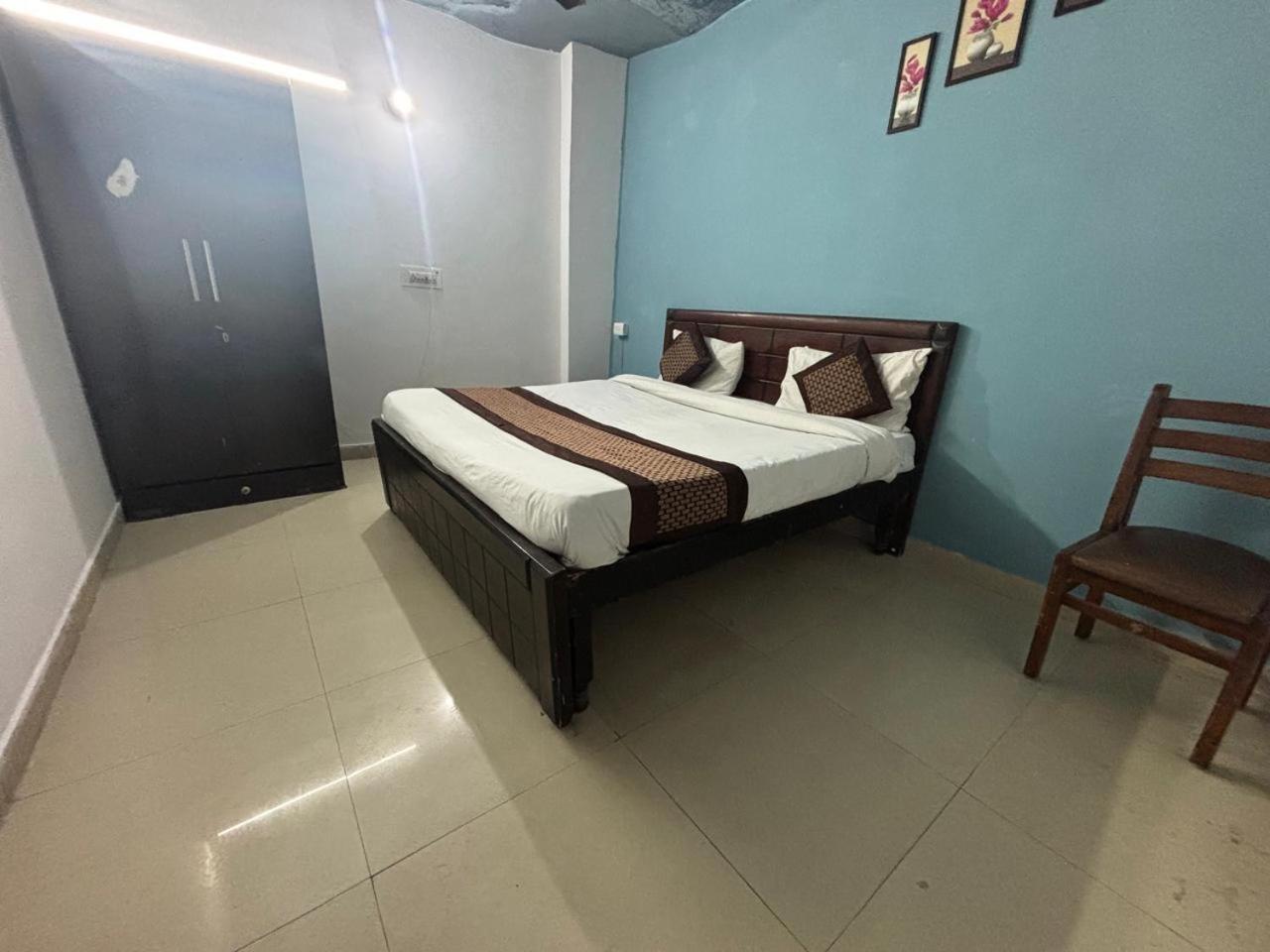 Royal Luxury In Hauz Khas * New Delhi